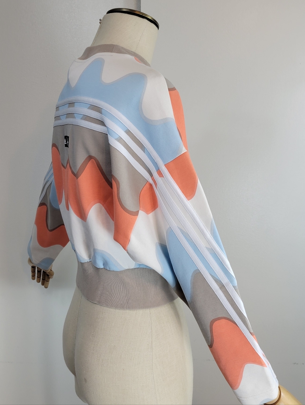 Marimekko x Adidas Cropped Wavy Stripe Sweatshirt - Coral, Sky Blue & Gray - Picture 6 of 11